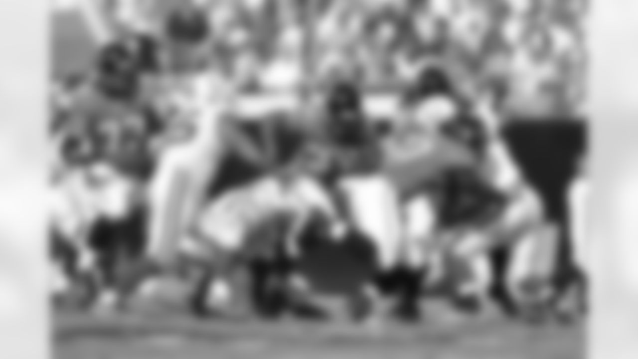 73 Eben Britton, #32 Maurice Jones-Drew, #33 Greg Jones, #77 Uche Nwaneri