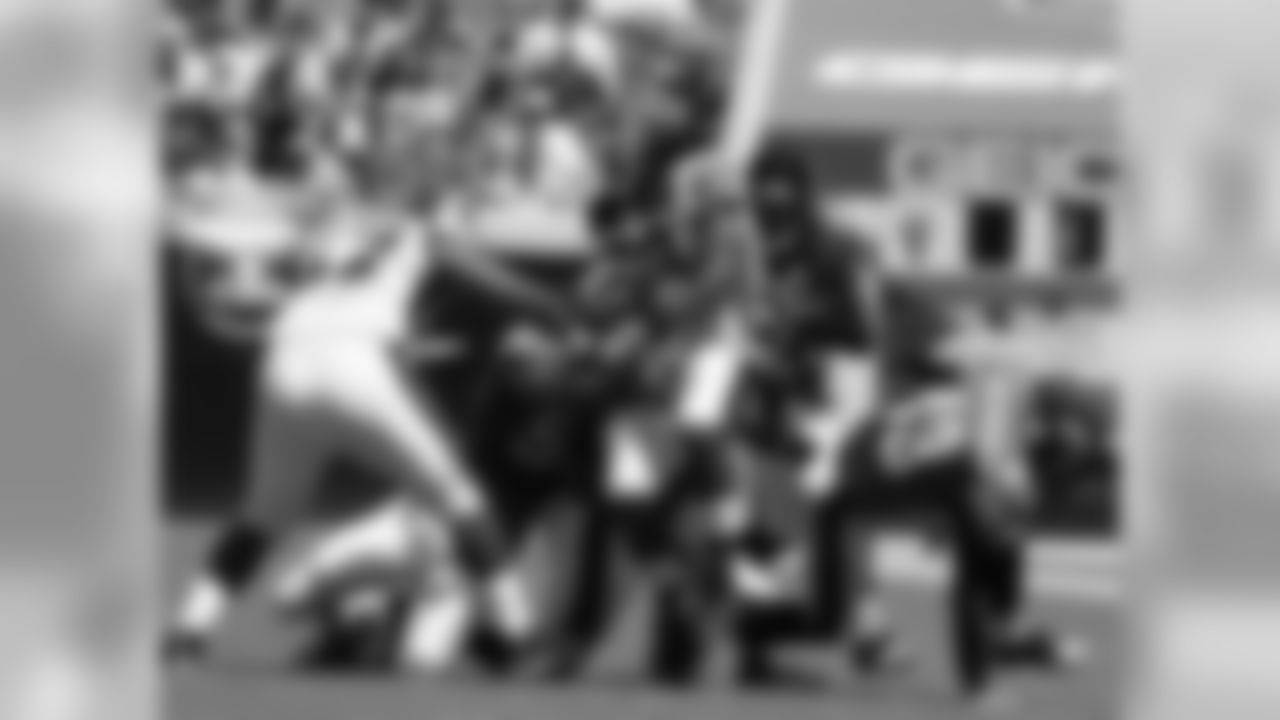 52 Daryl Smith, #43 Gerald Sensabaugh, #25 Reggie Nelson