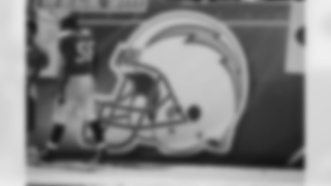 2010 Season - Broncos vs. Jaguars-1
