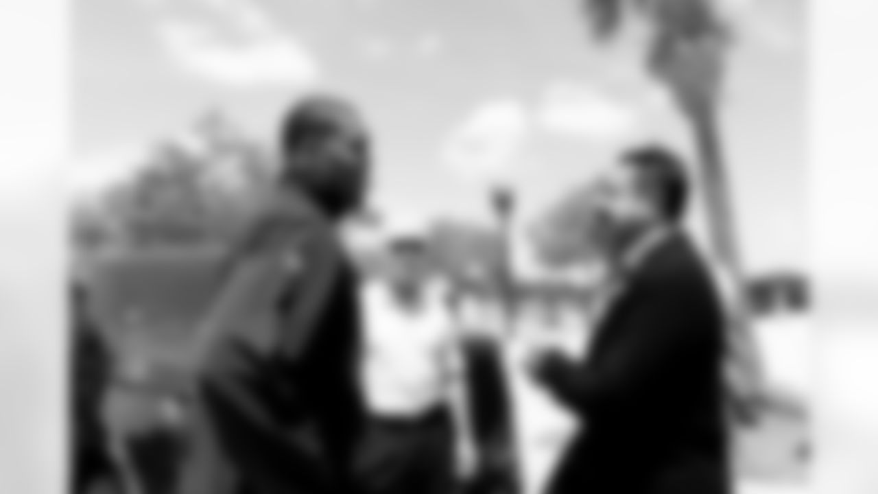 2022_0429_TravonWalkerArrival_003