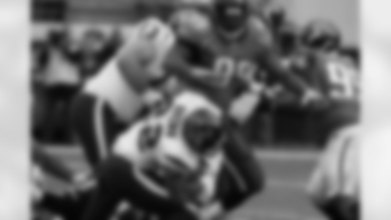 99 Atiyyah Ellison, #95 Montavious Stanley