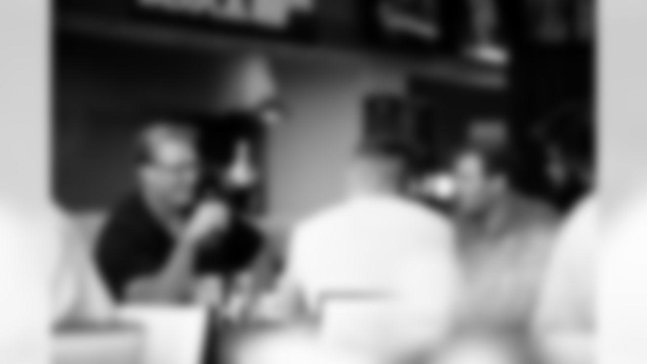 2022_0614_RookieAlumniLunch_024
