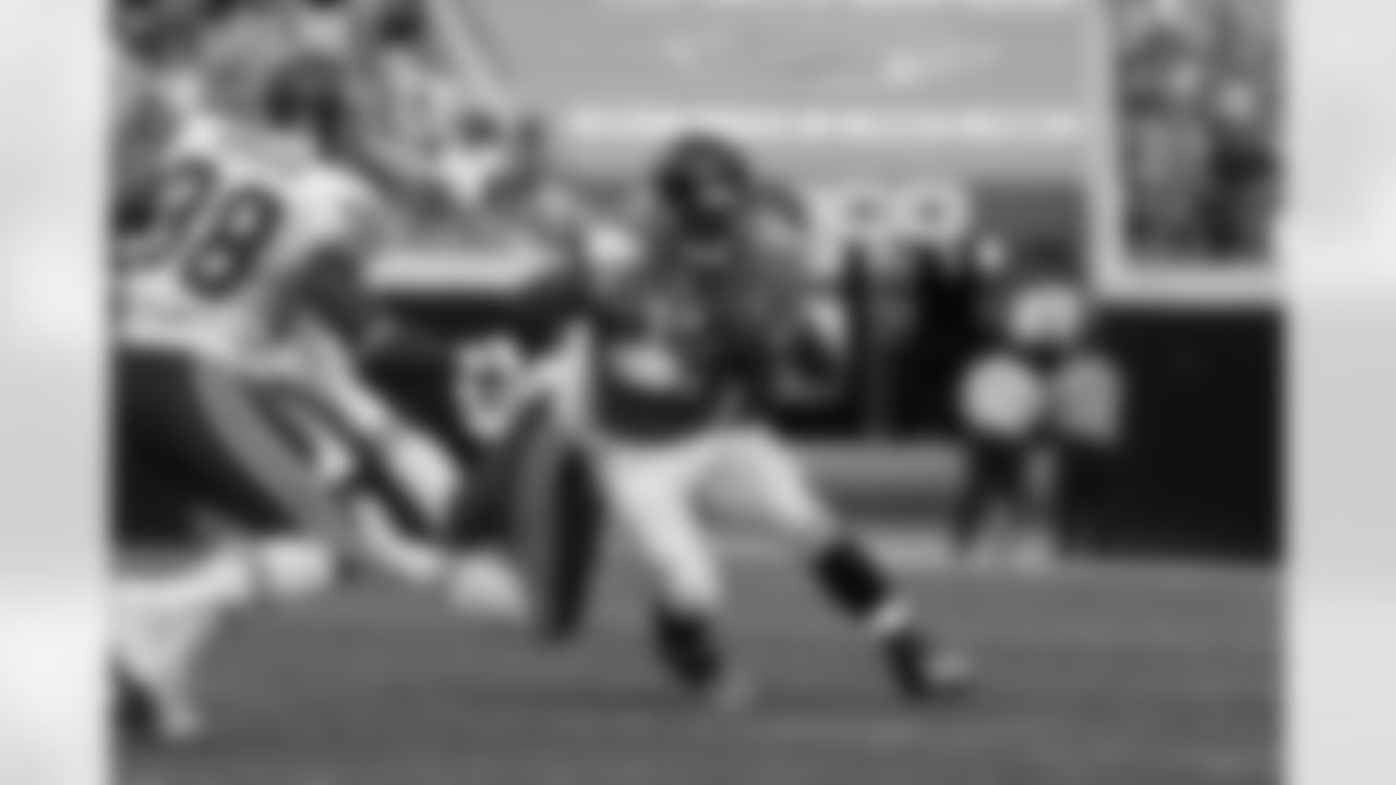 32 Maurice Jones-Drew