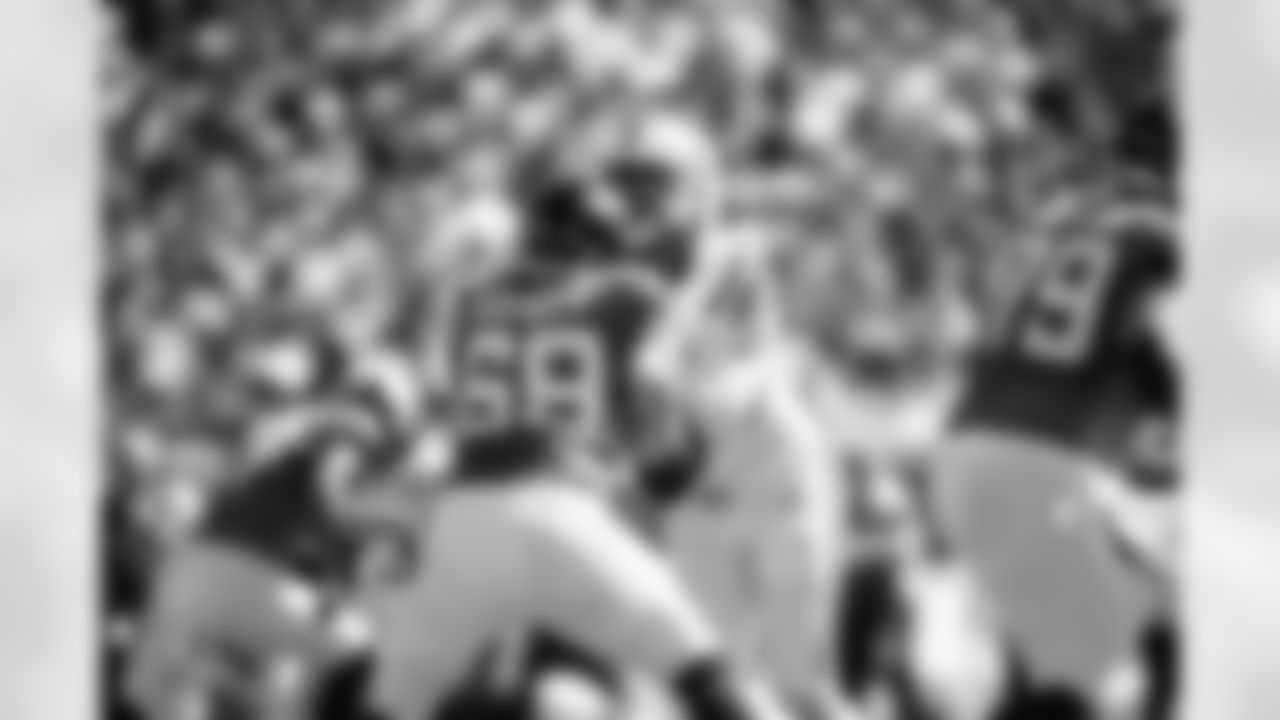 Jacksonville Jaguars vs. Indianapolis Colts
OL Tyler Shatley (69)