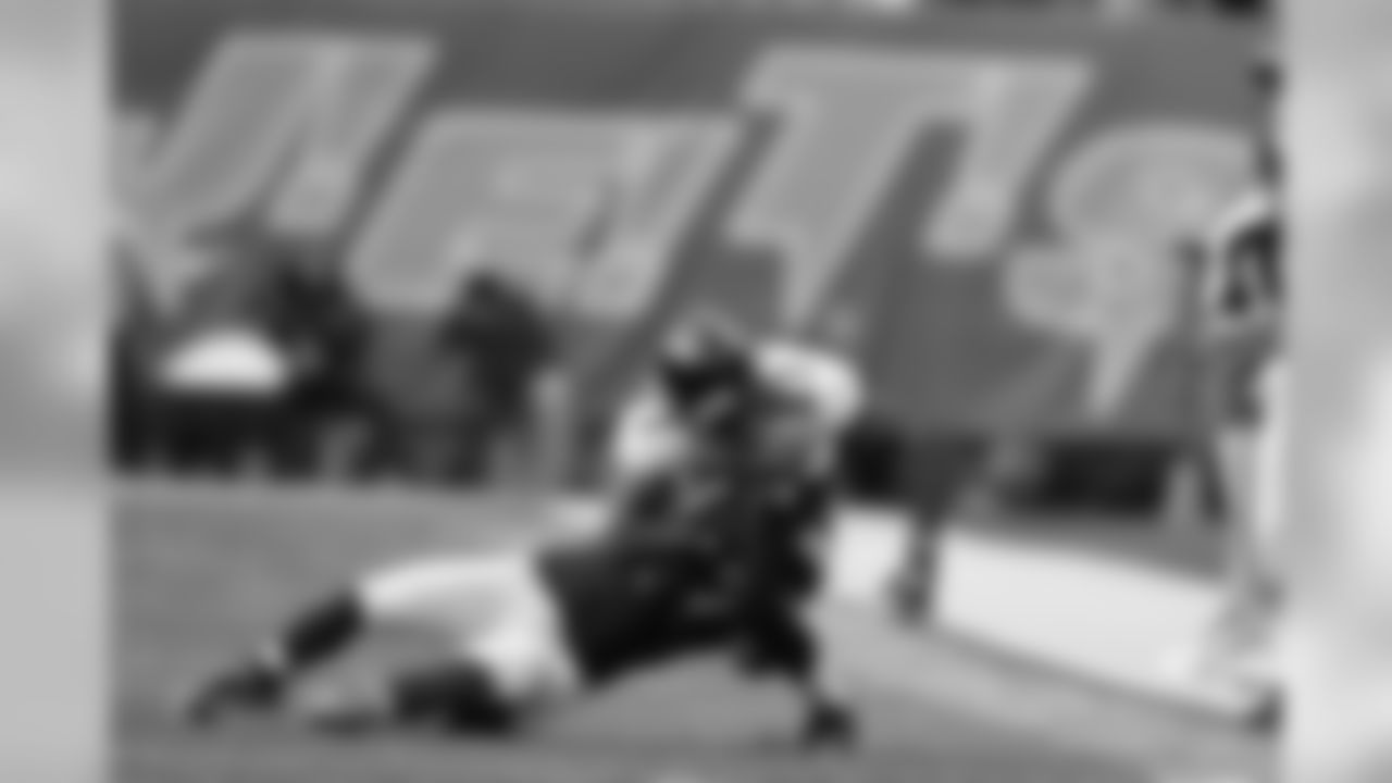 87 Jarett Dillard