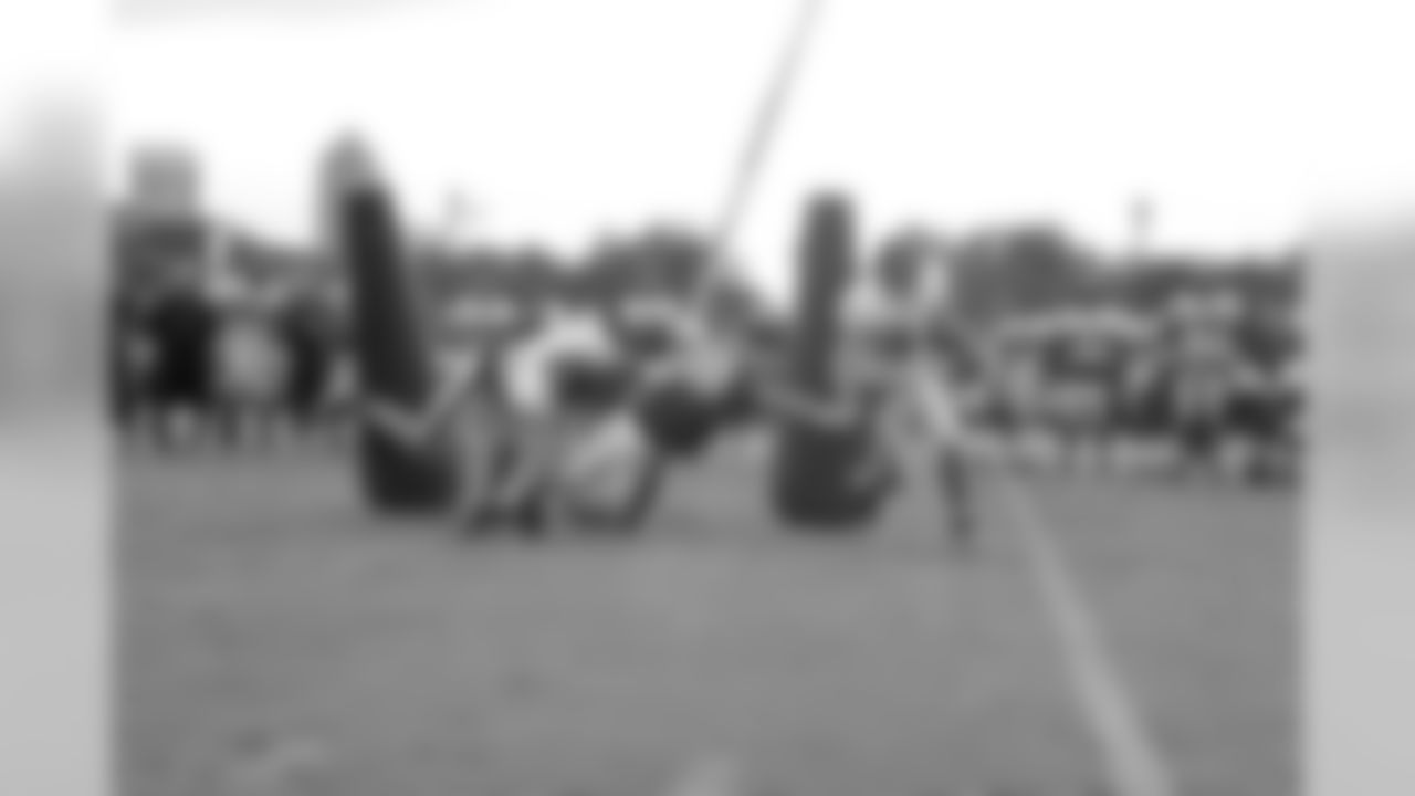 2009 Training Camp - Oklahoma Drill