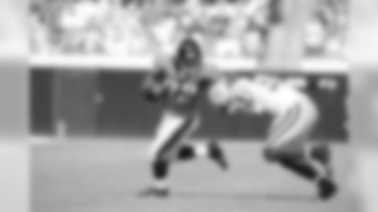 32 Maurice Jones-Drew