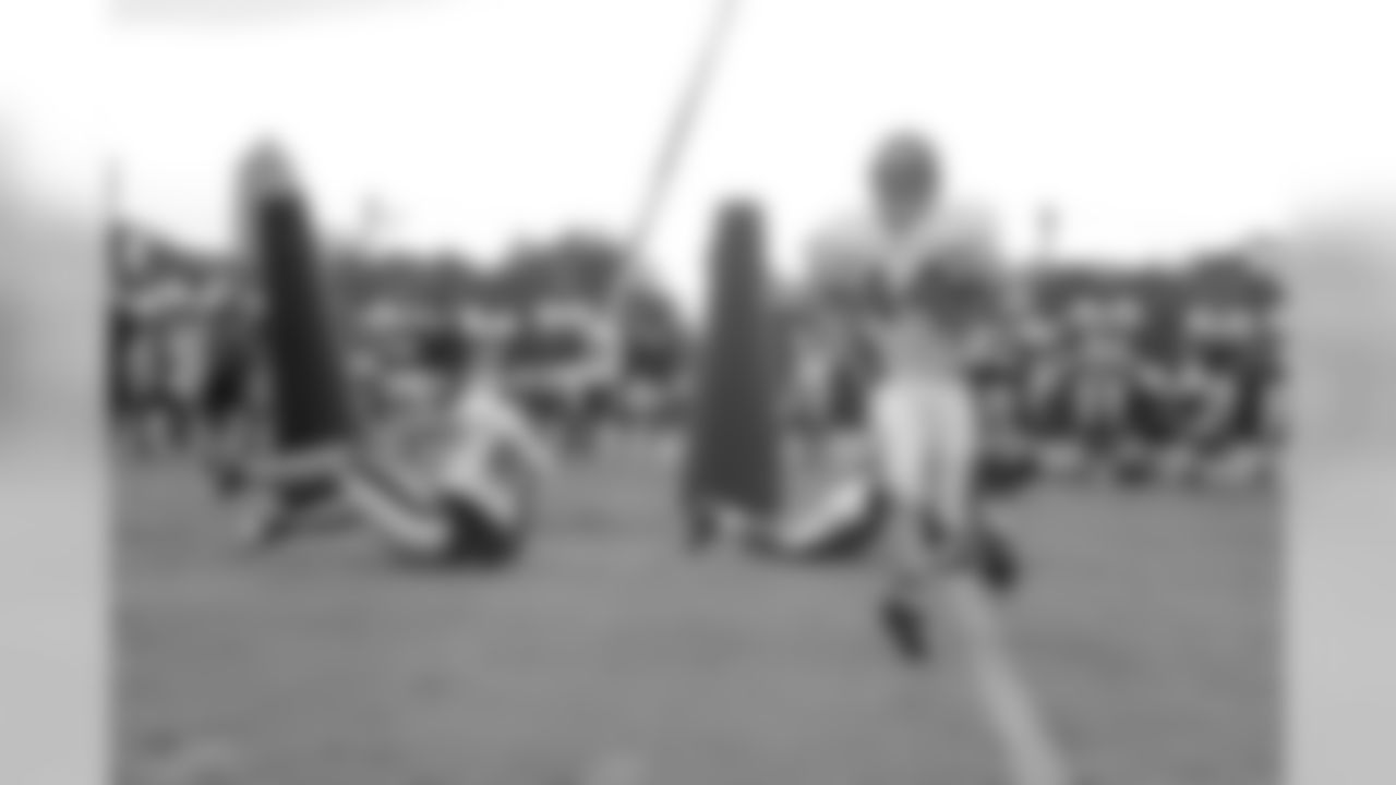 2009 Training Camp - Oklahoma Drill