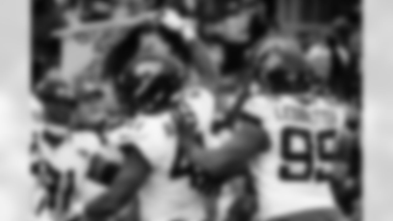 Jacksonville Jaguars vs. Pittsburgh Steelers
OLB Josh Allen (41) and DL Jeremiah Ledbetter (99)