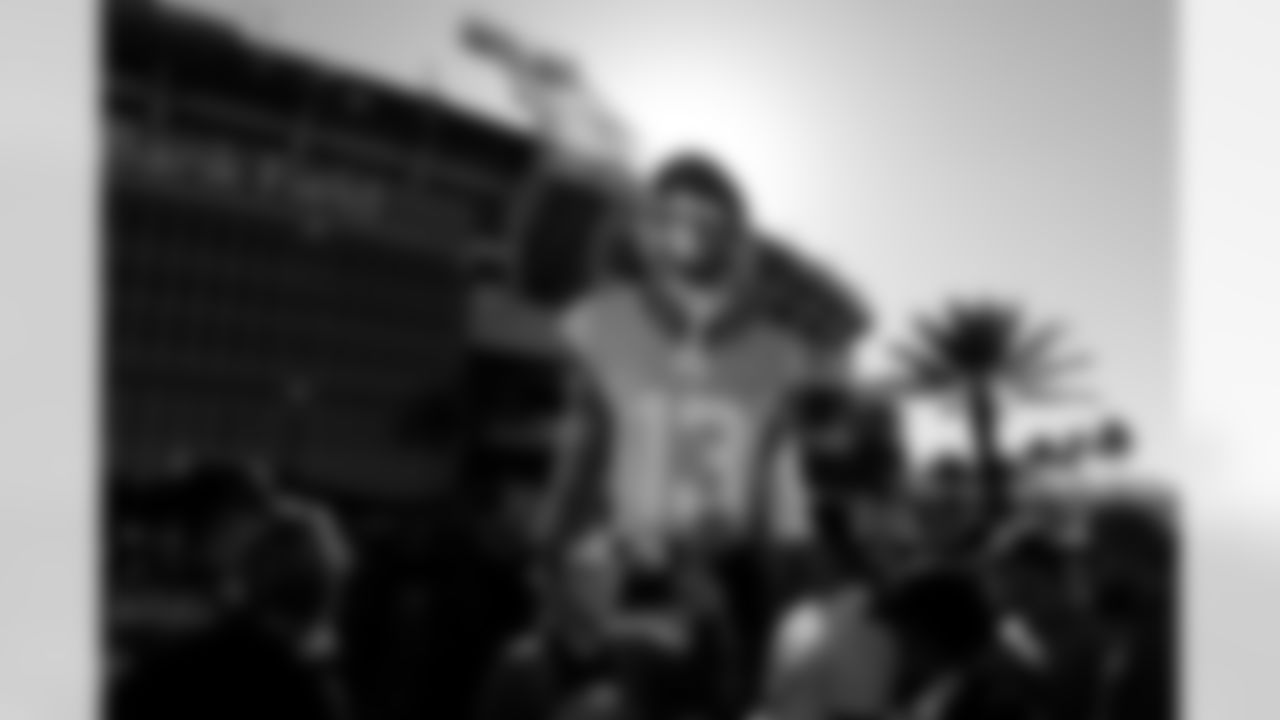 Jacksonville Jaguars Player Send Off Khalifa Dieye All Rights Reserved -3037