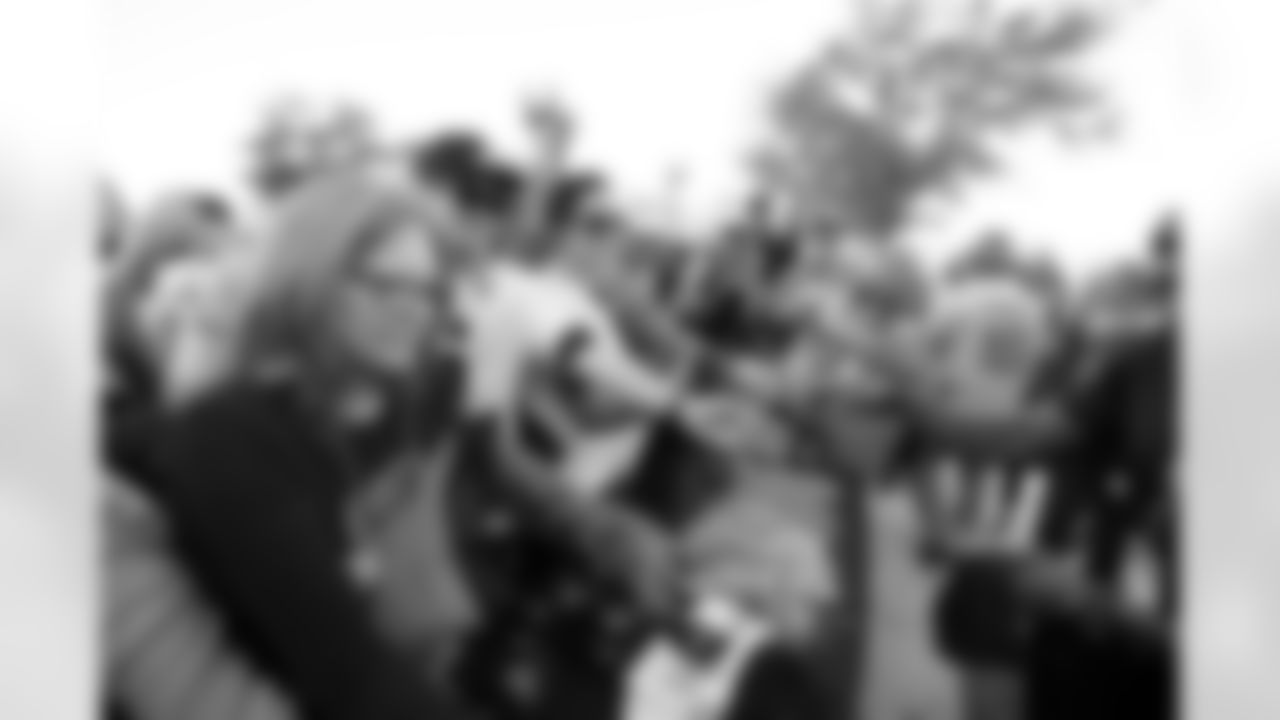 Jacksonville Jaguars Player Send Off Khalifa Dieye All Rights Reserved -2818