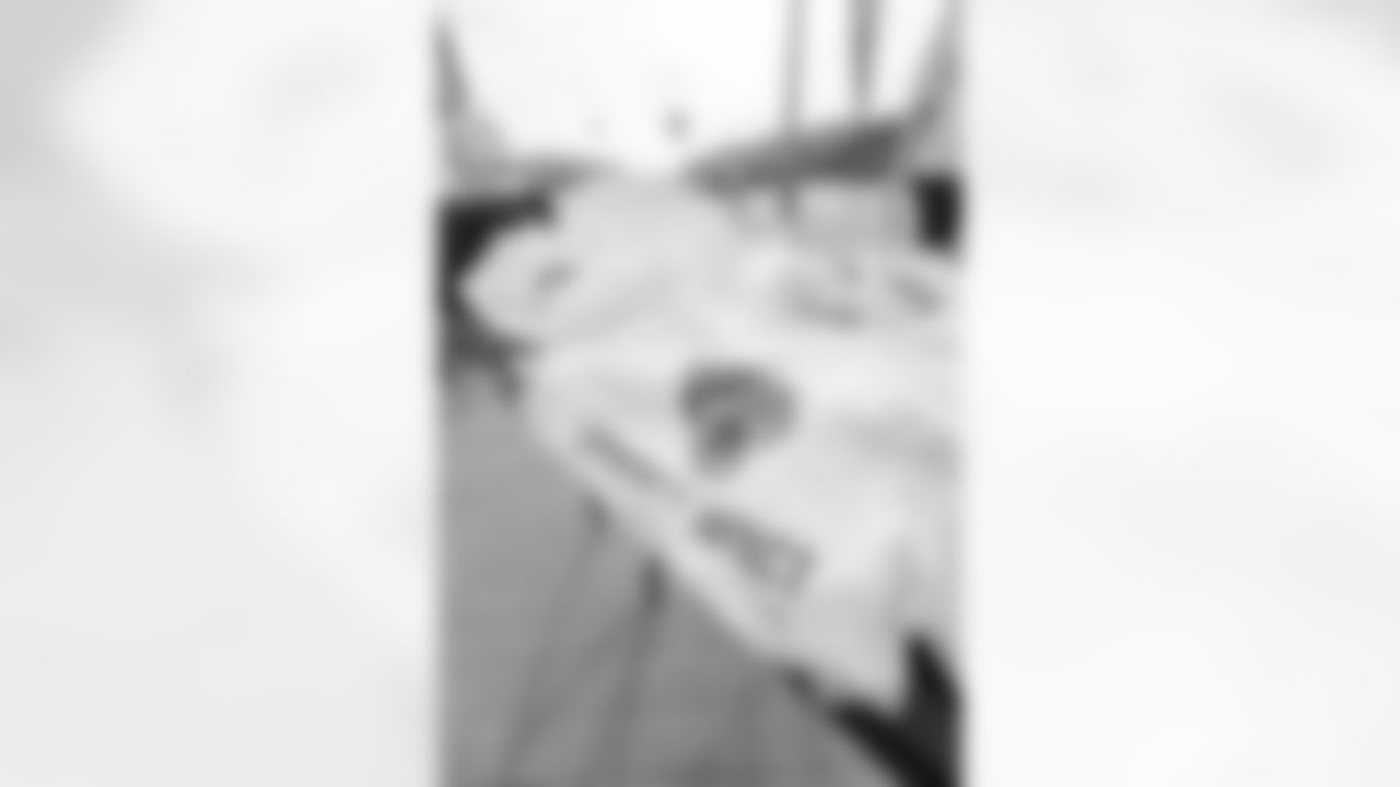 2023_0419_BeachCleanup_16