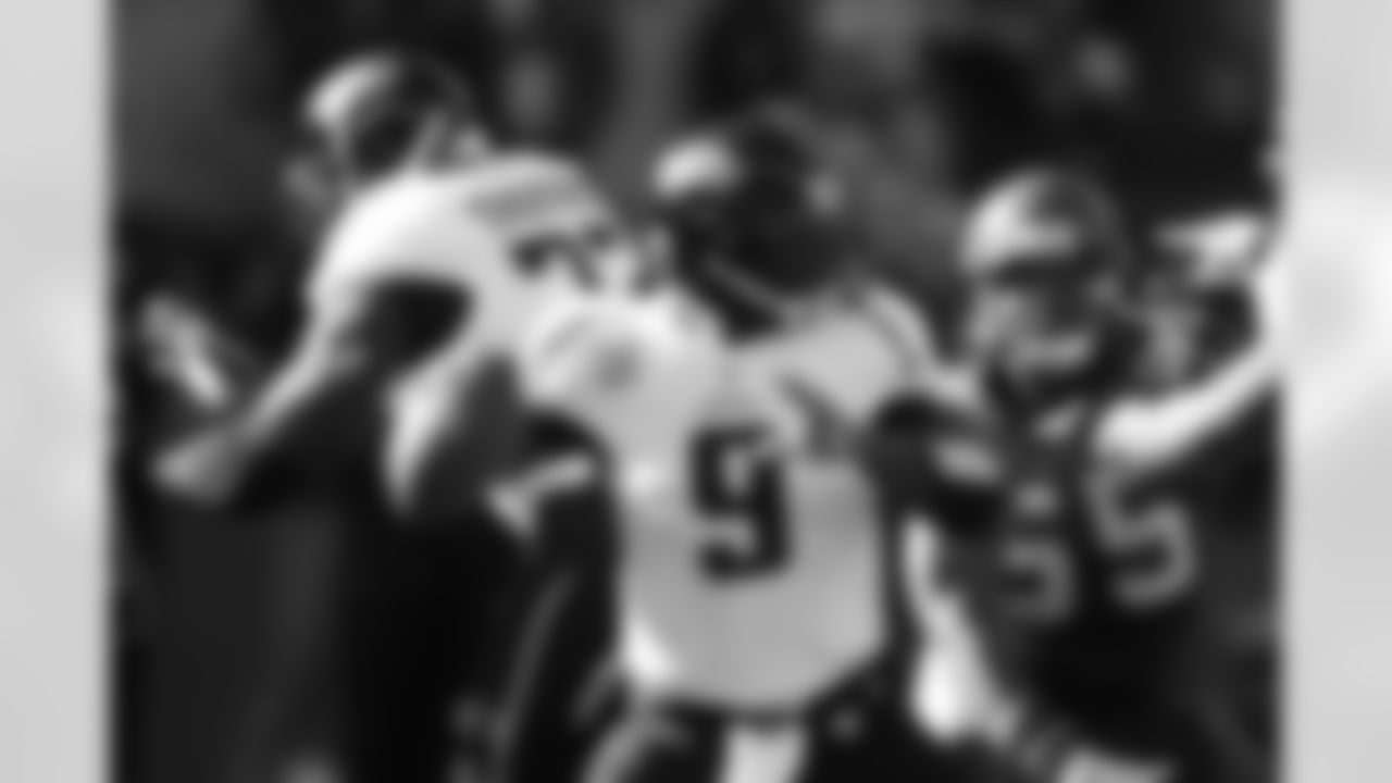 72 Tra Thomas, #9 David Garrard
