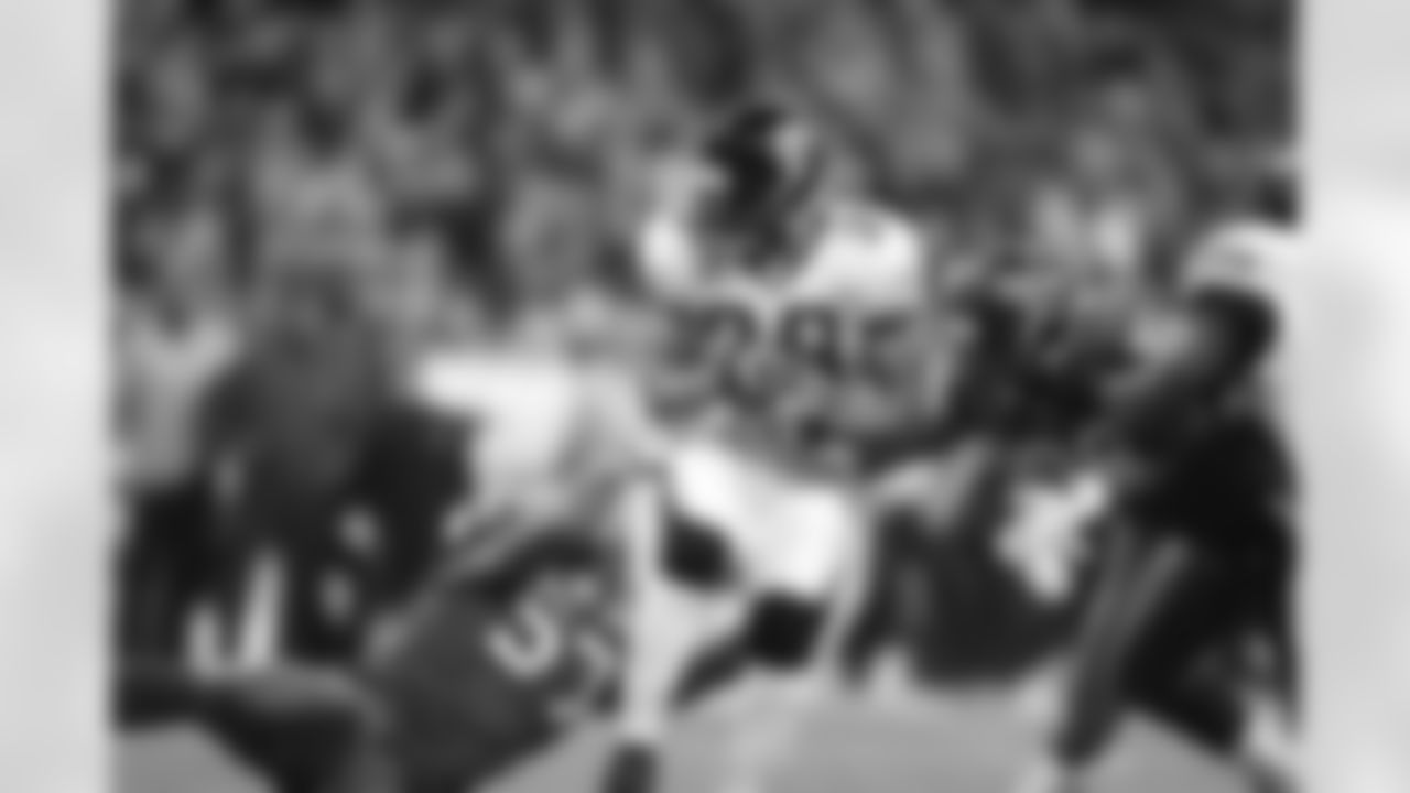28 Fred Taylor