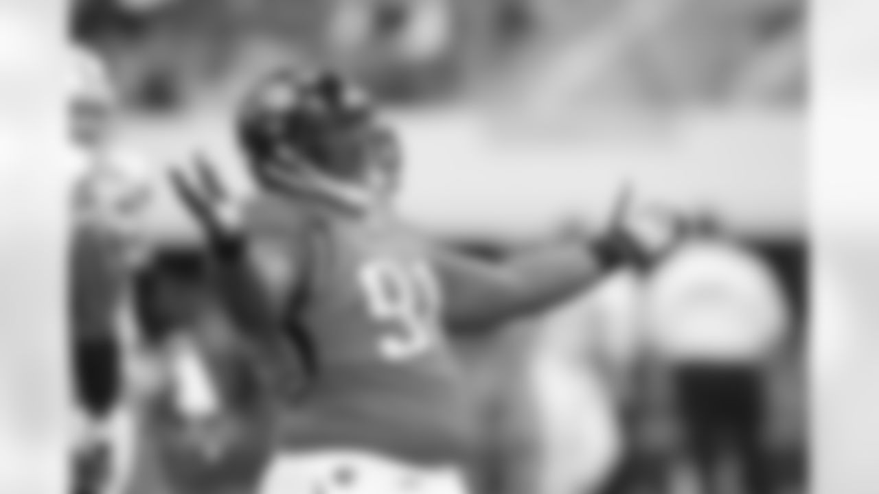 96 Terrance Knighton