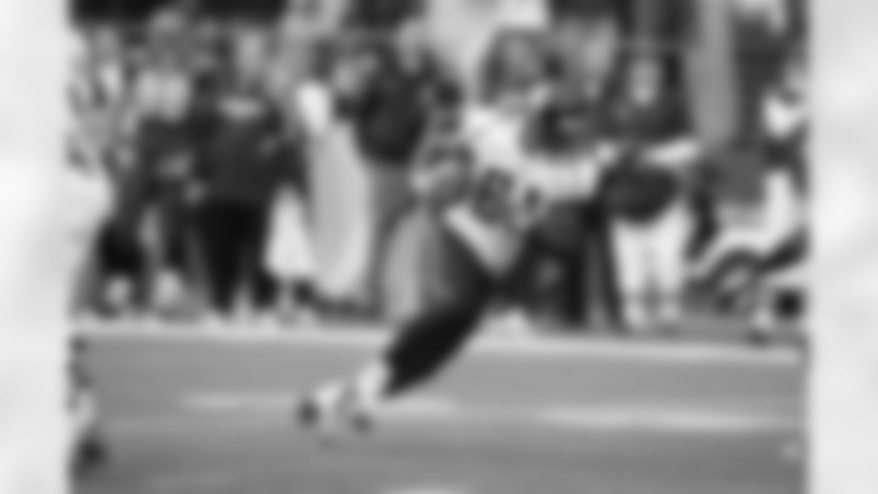 81 Torry Holt