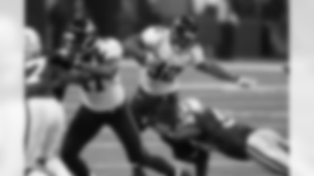 11 Mike Sims-Walker, #32 Maurice Jones-Drew