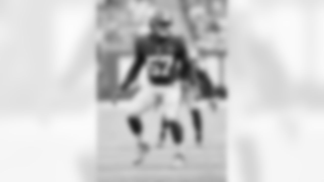 Williams is the perfect complement to Bryant with his ability to stretch the field and make the tough, acrobatic catches. He's only fourth on the team with 27 receptions, but he's second with 426-yards receiving and is tied with Bryant for the team lead with six touchdown receptions.