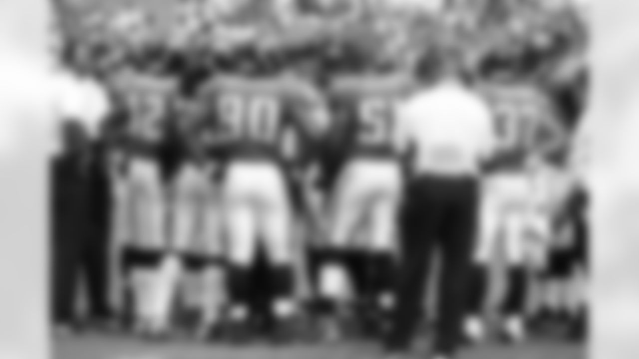 90 Julius Williams, #51 Clint Ingram, #37 Sean Considine