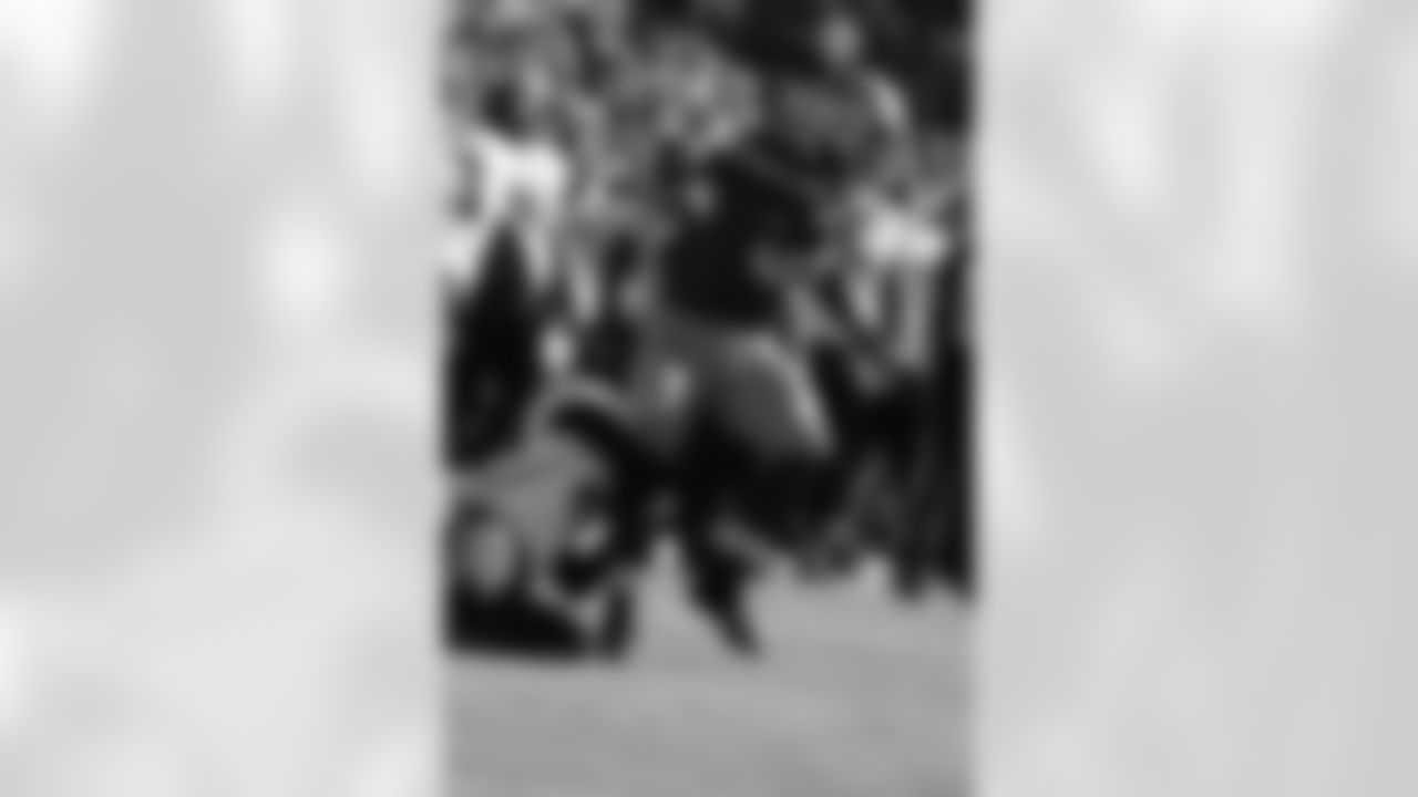 25 Reggie Nelson