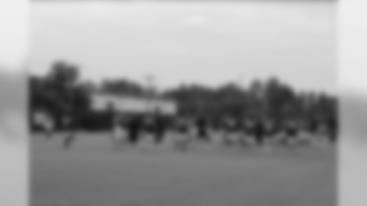 2009 Training Camp - Oklahoma Drill