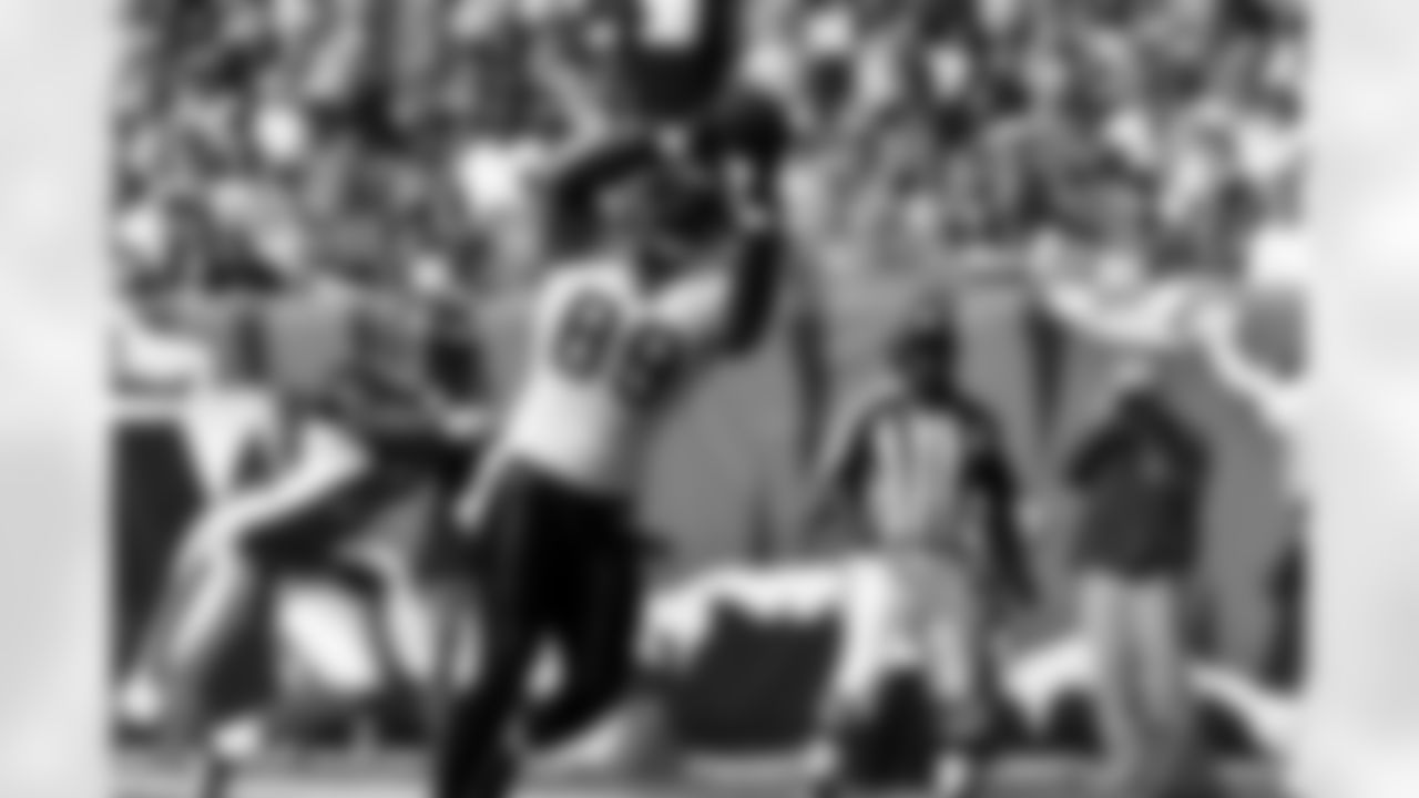 89 Marcedes Lewis