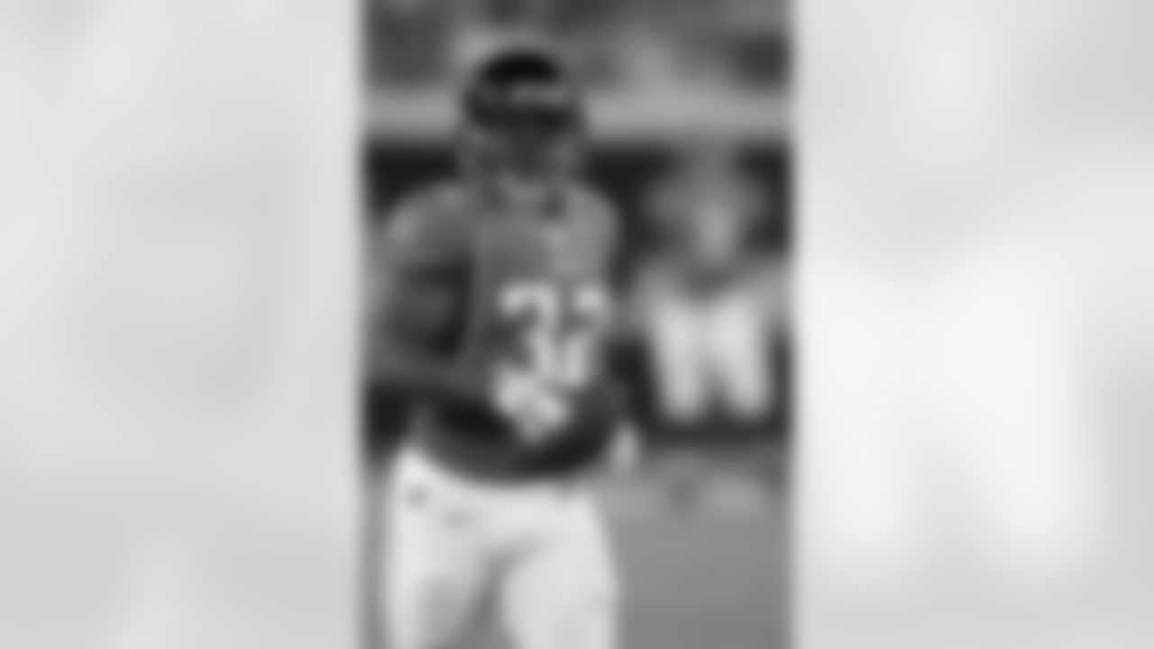 32 Maurice Jones-Drew