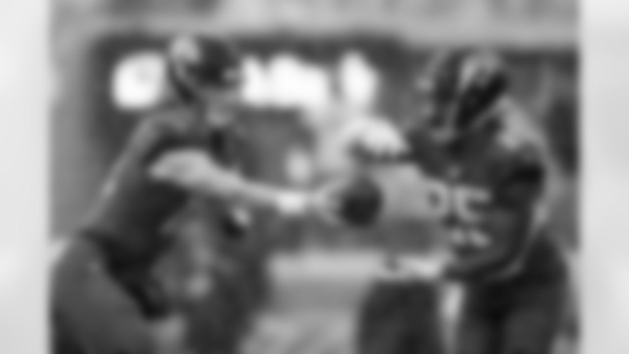2021_1219_Texans_Home_0736
