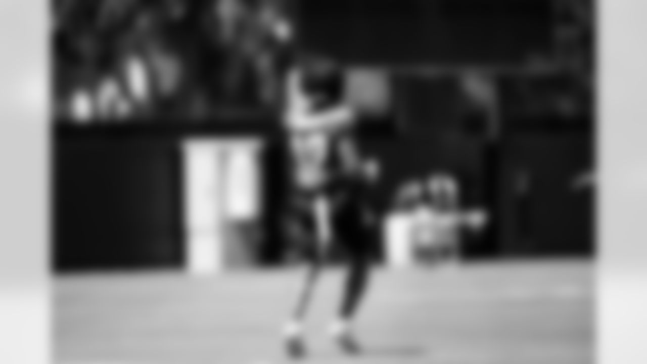 TE Evan Engram (17)