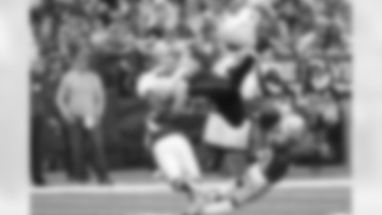 89 Marcedes Lewis