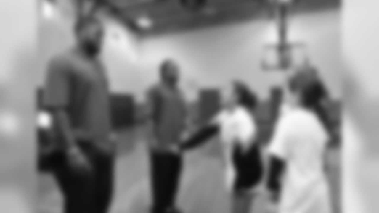 NFL Play 60 Challenge: Wilson and Dixon Inspire Local Kids