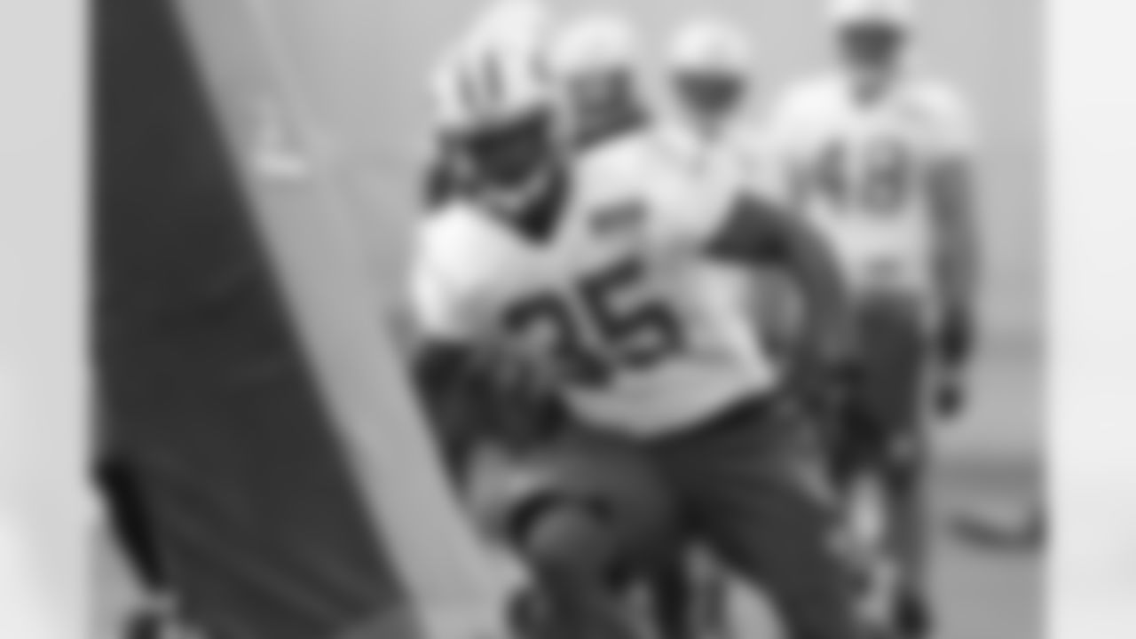 RB Daryl Richardson