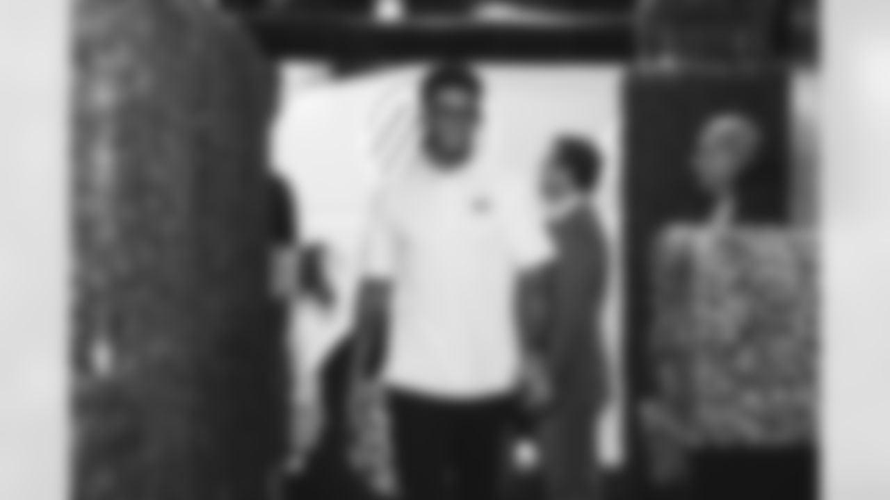 JB1_2301
