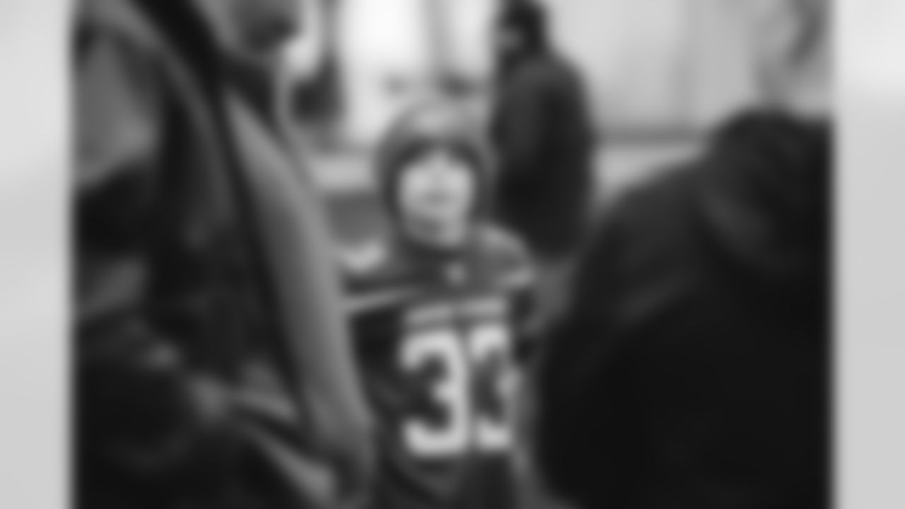 E_SNY_0323