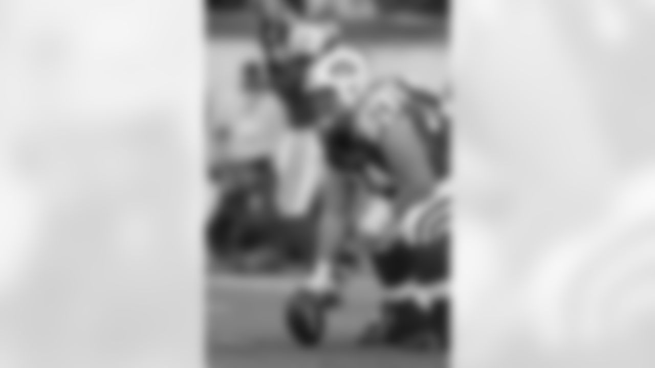 Nick Mangold Photos
