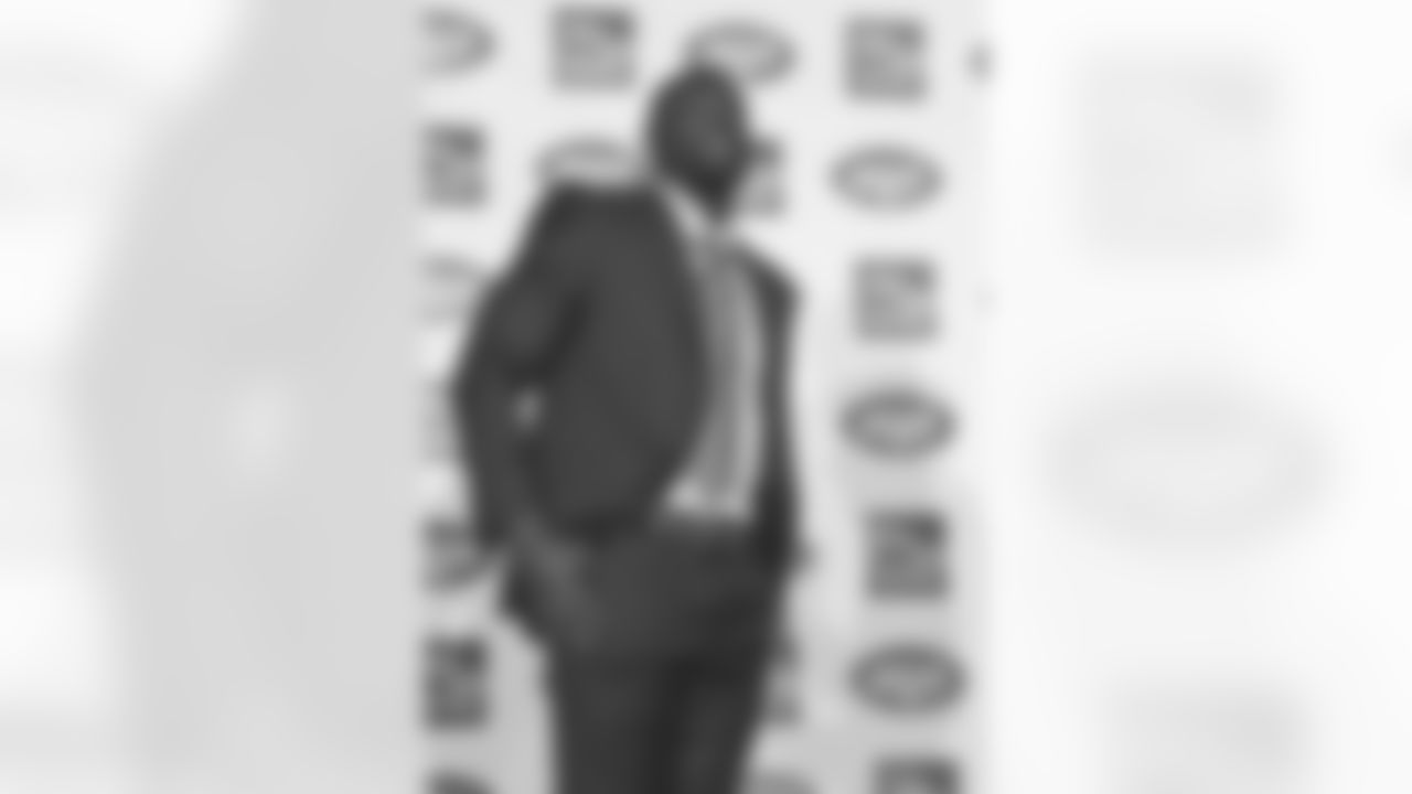 Demario Davis at the 2013 Taste of the NFL