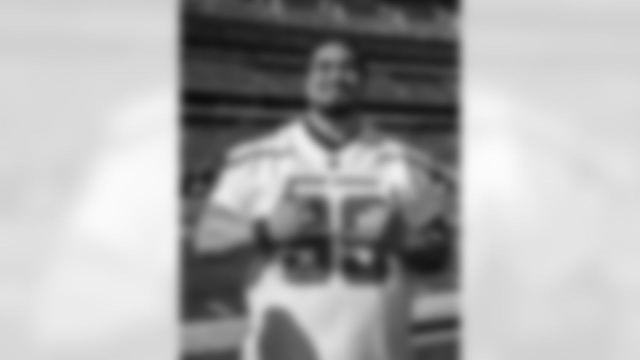 Jets Legend Junior Aumavae