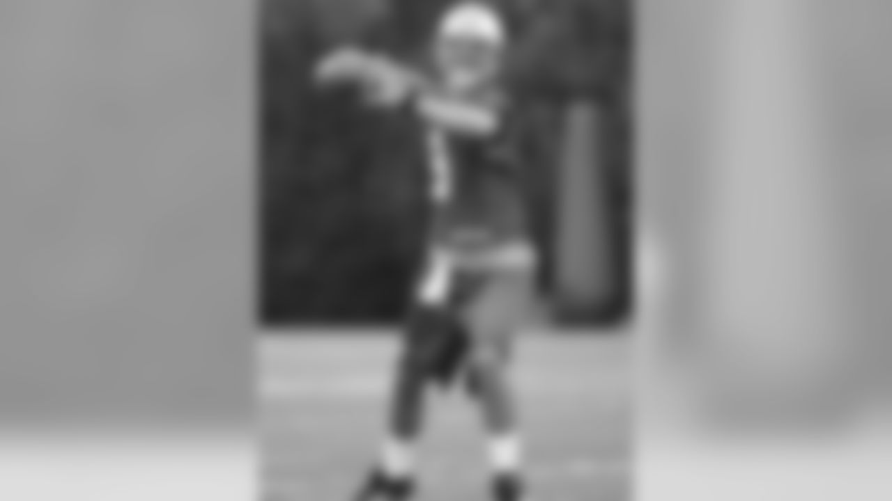 QB Erik Ainge