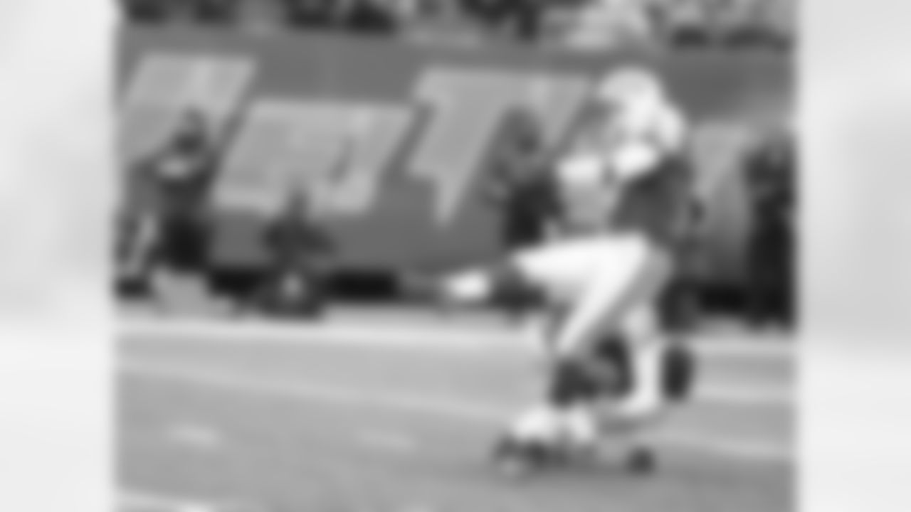 2009 Week 6 - Jets vs Bills Photos