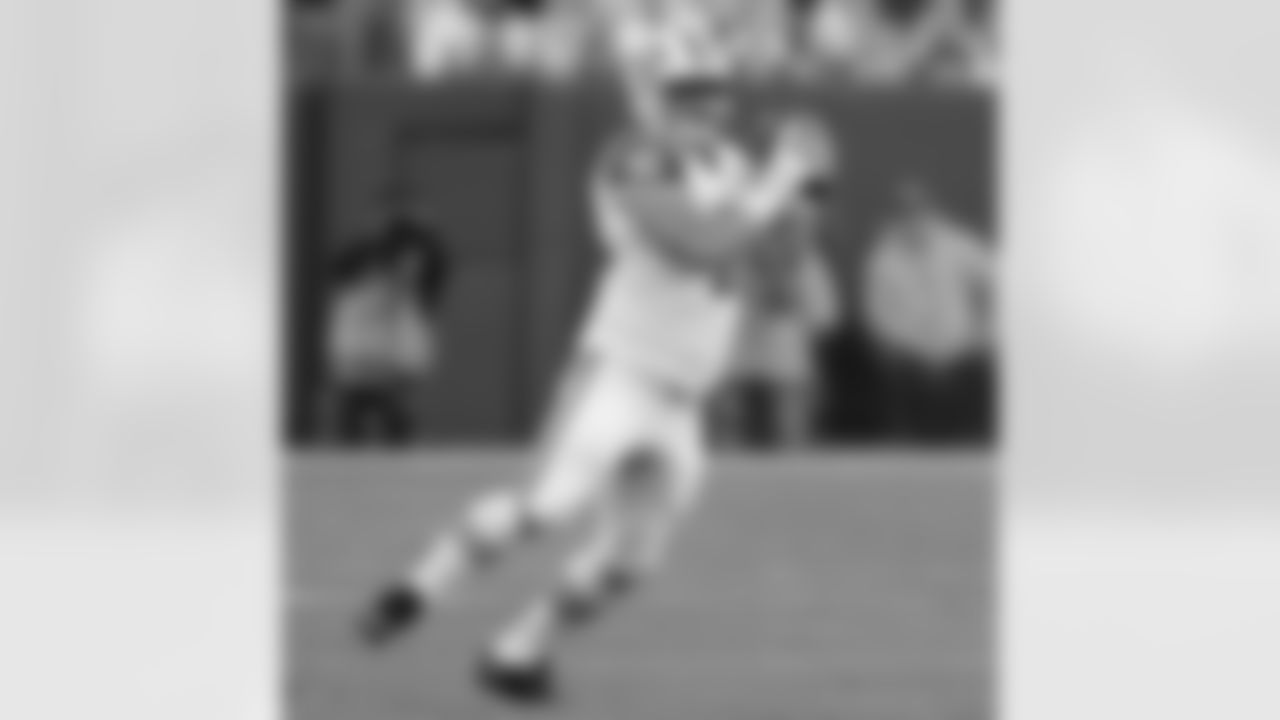 While in high school, Bohanon was a first baseman for the baseball team.