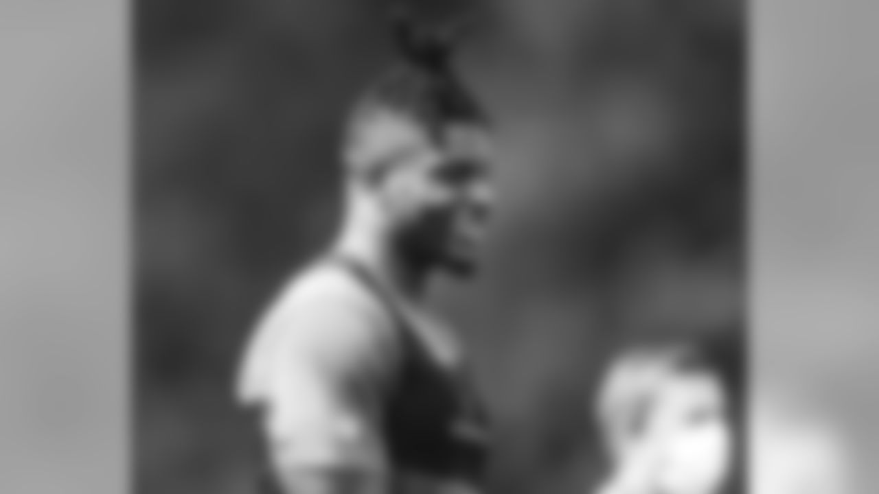LB Patrick Onwuasor