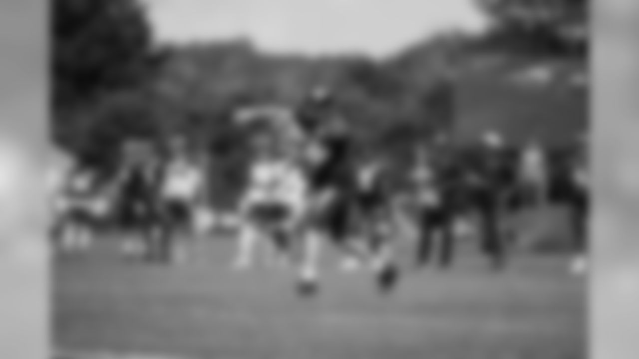 E_SNY_3574