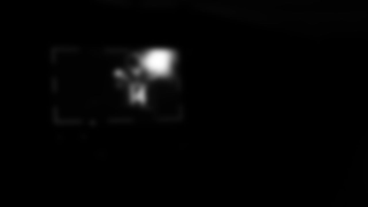 E_1D2_5818