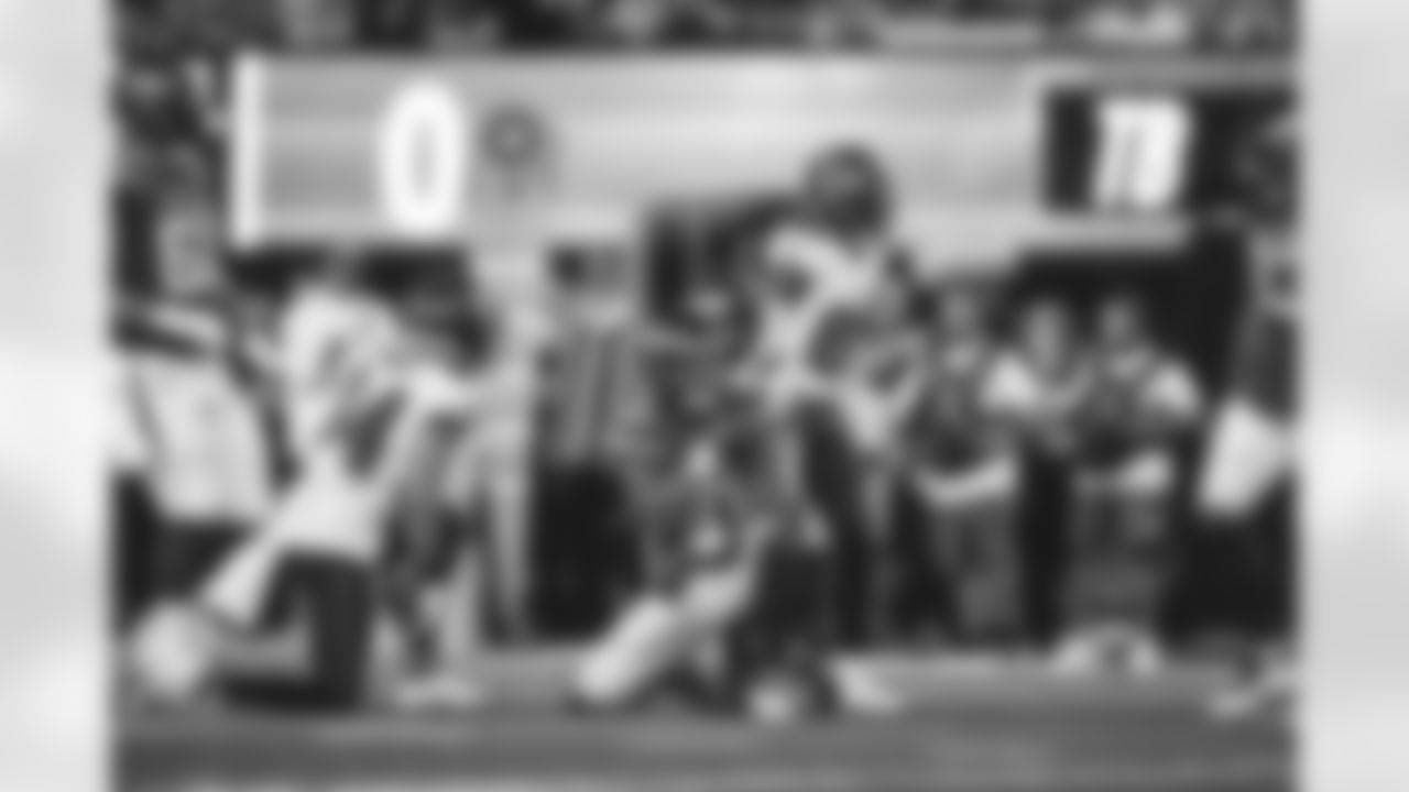 E_DC1_9099