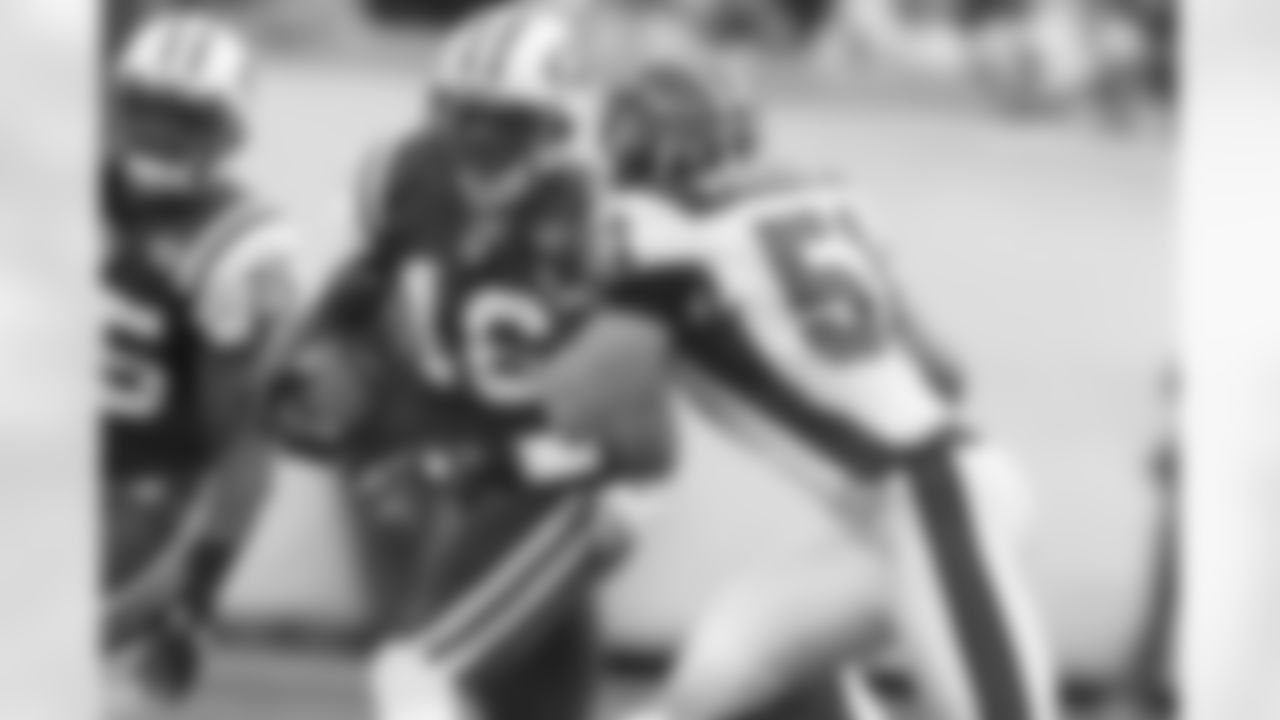 2010 Week 17 Jets vs Bills Game Photos