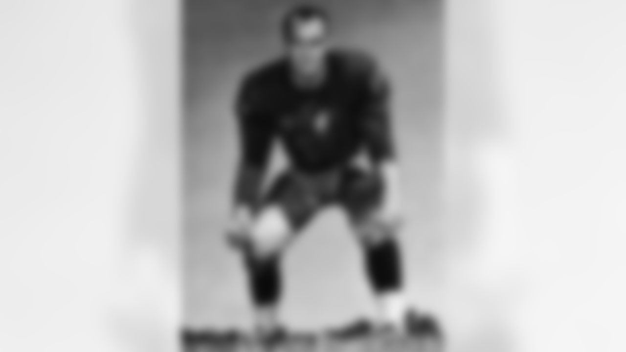 TE Thurlow Cooper ready to rumble in 1961