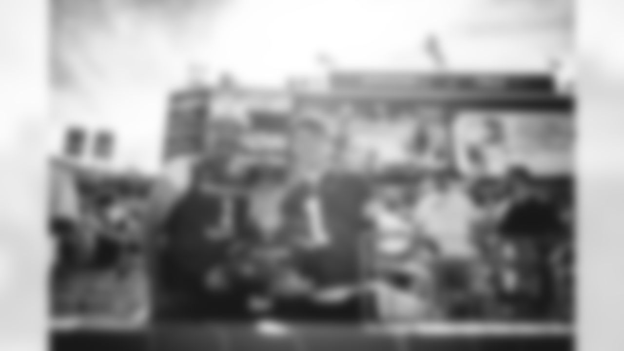 SNY_8869