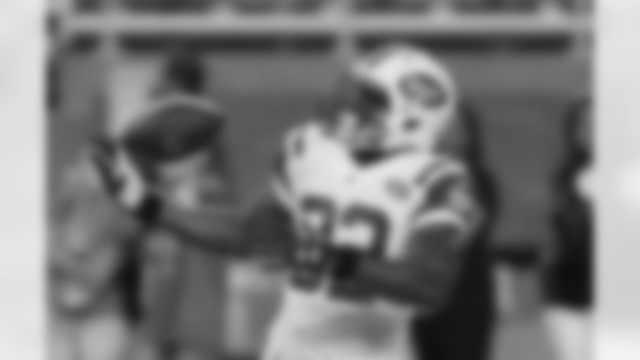 WR Quincy Enunwa