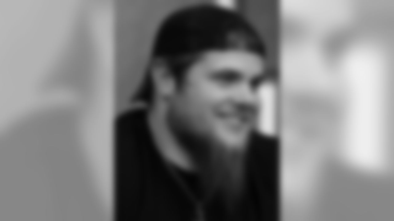OL Matt Slauson