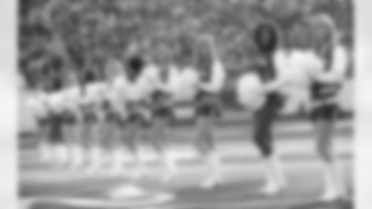 2010 Week 11 Jets vs Texans Flight Crew Photos